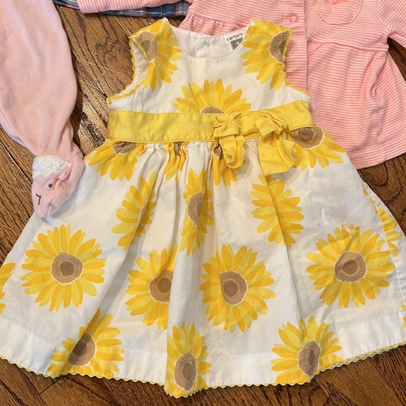 LIKE NEW SPRING AND SUMMER SET - CARTERS 3M OUTFIT PIECES AND SUNFLOWER DRESS - Picture 7 of 10